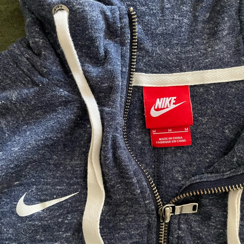 Blue Nike Sweater • M